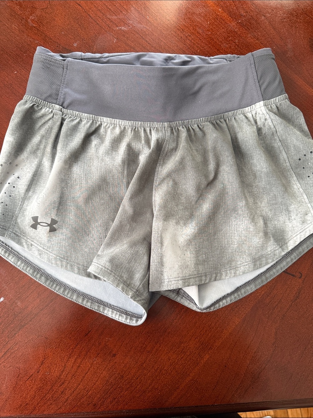 Under Armour Women's Gray Layered Athletic Running Shorts